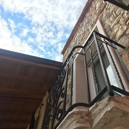 Apartmán Tasso Canossa - Con Piscina *