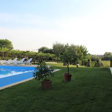 Tasso Canossa - Con Piscina Daire